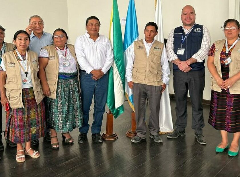 defensores y defensoras redc salud con viceministro jose camey salud guatemala